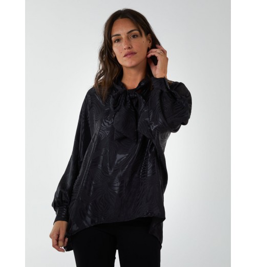 Pussybow Oversized Top Pussybow Oversized Top