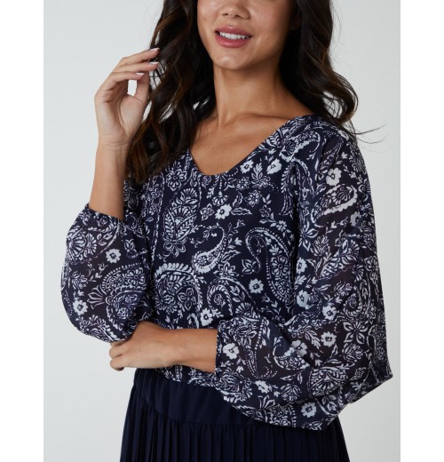 Batwing V-Neck Bubble Hem Top Batwing V-Neck Bubble Hem Top