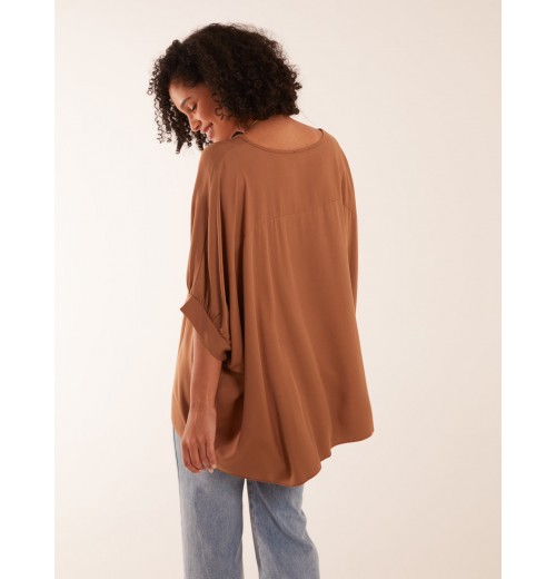 Oversize Necklace Top Oversize Necklace Top