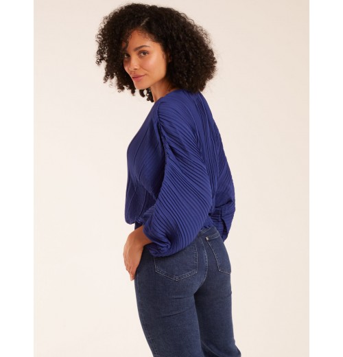 Long Sleeve Pleated Top Long Sleeve Pleated Top
